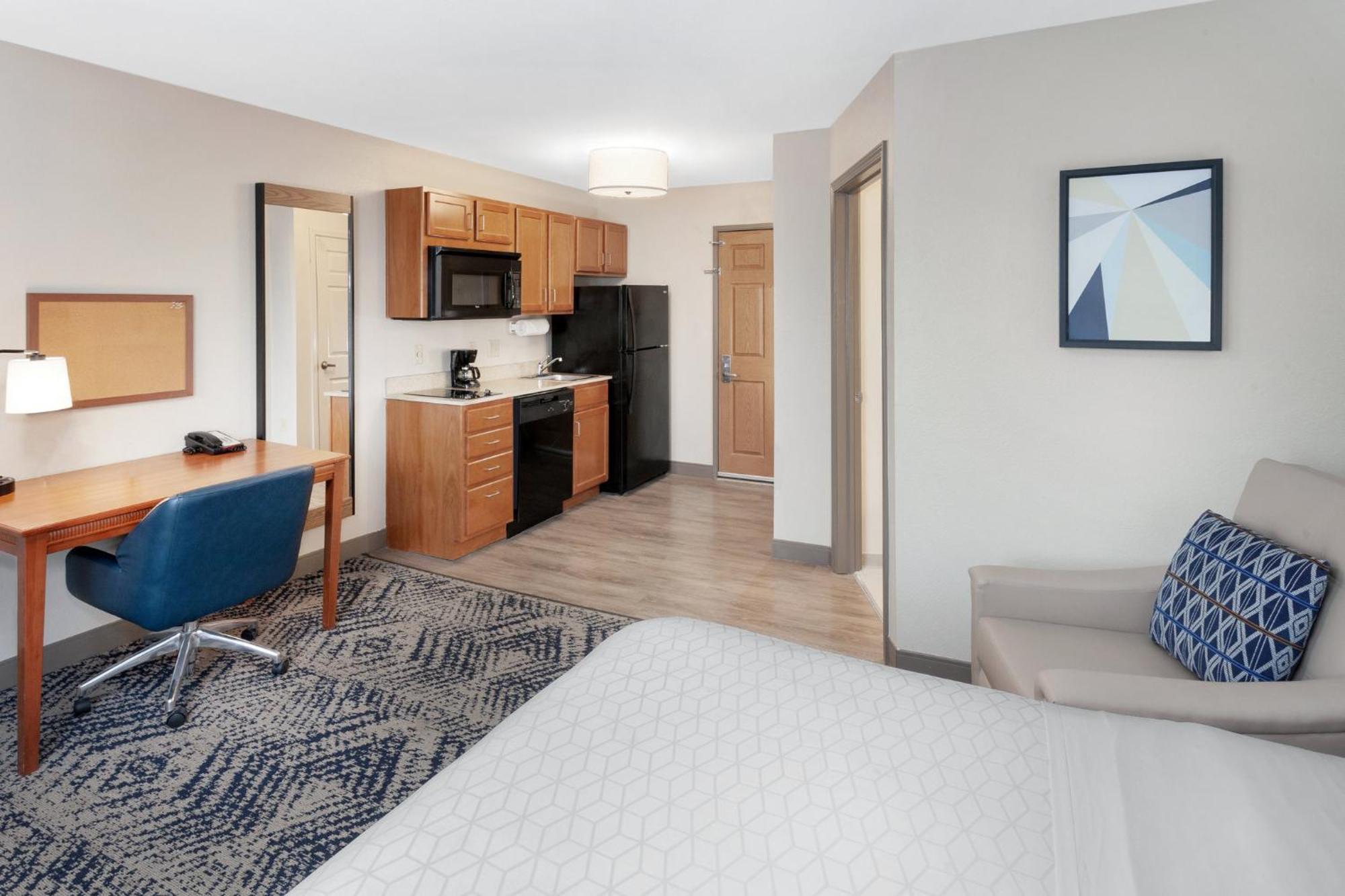 Candlewood Suites Louisville North By Ihg Кларксвілл Екстер'єр фото
