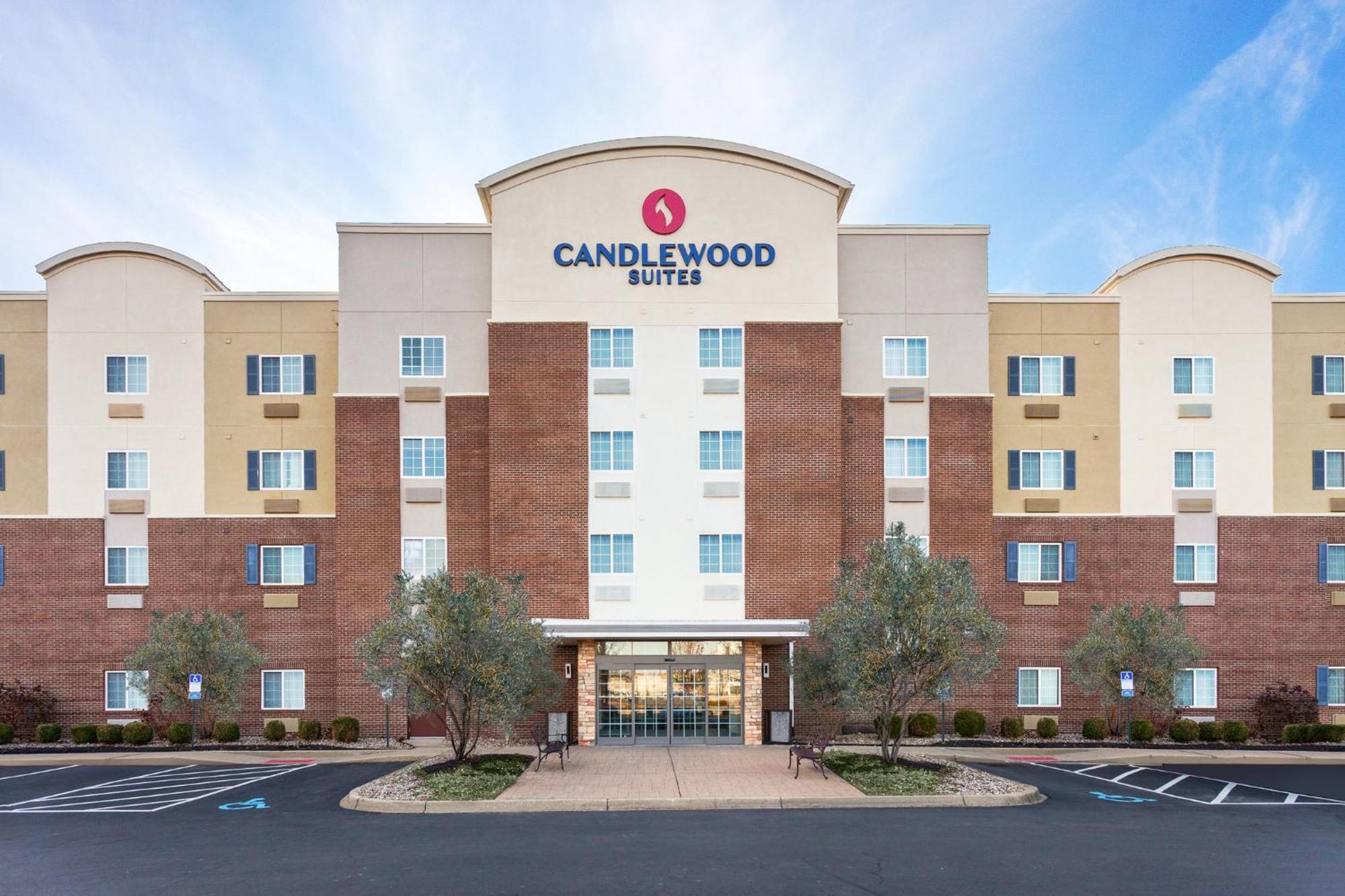 Candlewood Suites Louisville North By Ihg Кларксвілл Екстер'єр фото