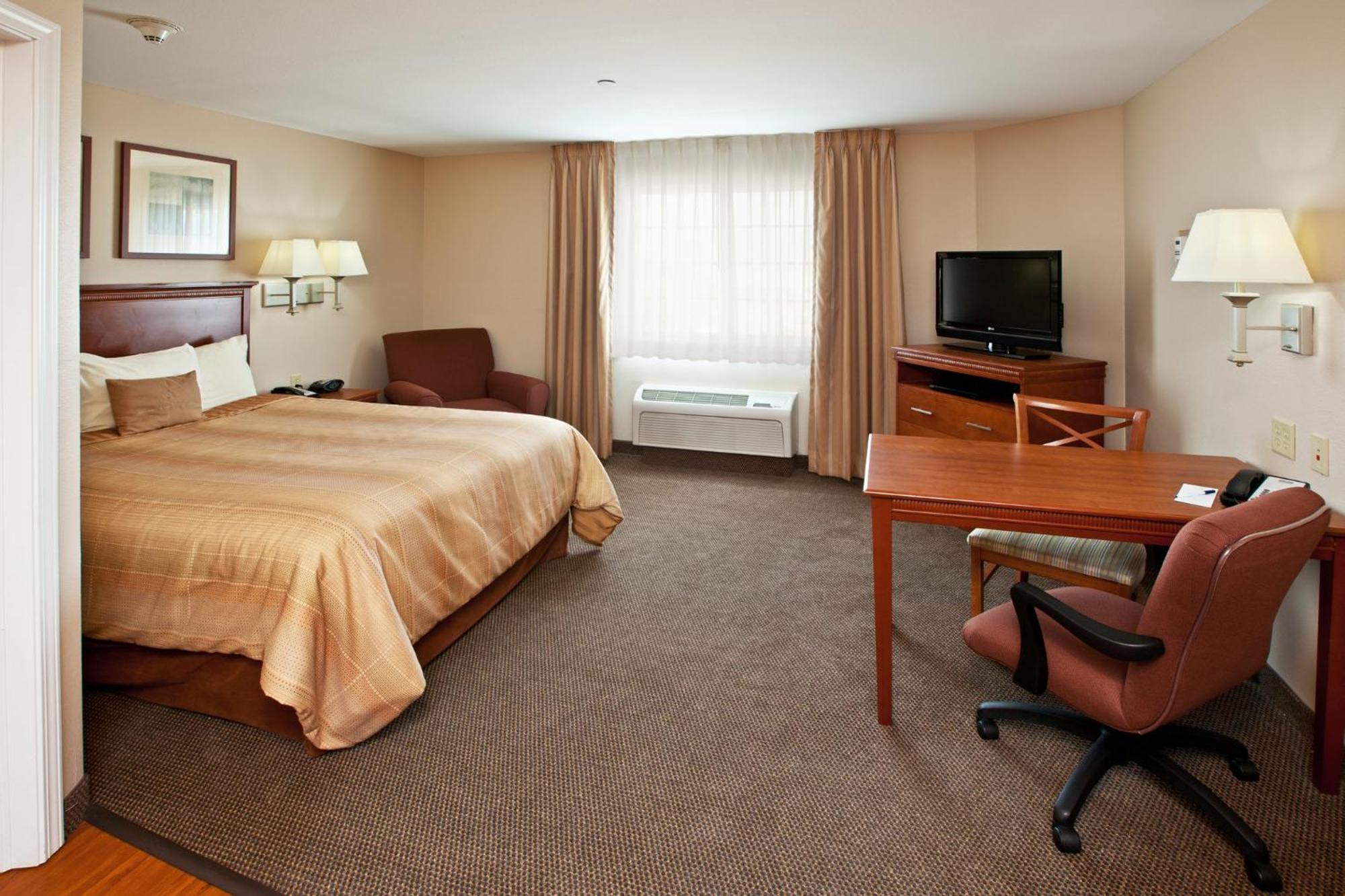 Candlewood Suites Louisville North By Ihg Кларксвілл Екстер'єр фото